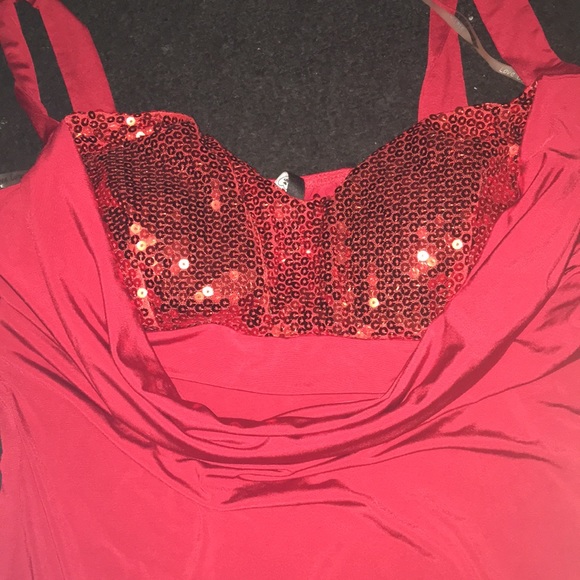 Top - Picture 2 of 3